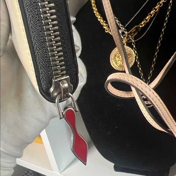 Authentic Christian Louboutin Metallic Compact Zip Card Wallet - Picture 7 of 8